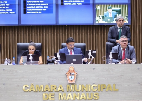 Câmara de Manaus oficializa CPI da Semcom