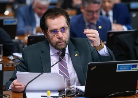 Plínio Valério critica trecho do PL das cotas e diz que "pardos não são negros"; entenda 