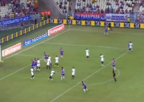 Com um a menos, Cruzeiro empata com Fortaleza em 1 a 1