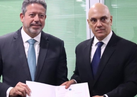Lira anuncia que não vai abrir CPI contra STF após reunião com Moraes 