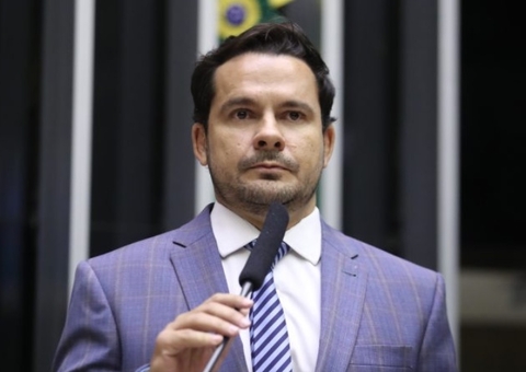 Alberto Neto desmente boato e afirma que não vai desistir de pré-candidatura