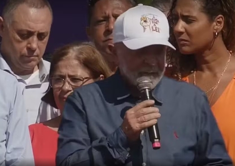 Lula sanciona reajuste da tabela do IR durante ato no Dia do Trabalho