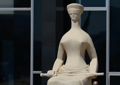 Provas obtidas em busca domiciliar sem mandado judicial serão anuladas, diz STF