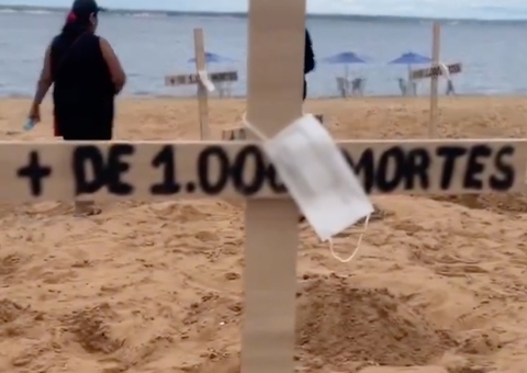 Protestos por mortes na pandemia de Covid-19 marcam chegada de Bolsonaro em Manaus