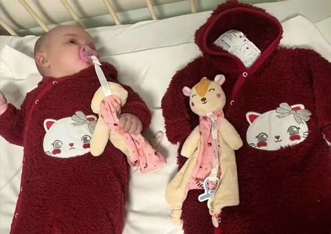 Bebê gêmea que caiu de barco durante resgate é encontrada morta; mãe desabafa nas redes sociais