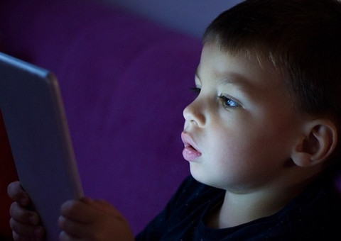 Comissão do Senado debate medidas de proteção de crianças nas plataformas digitais nesta terça