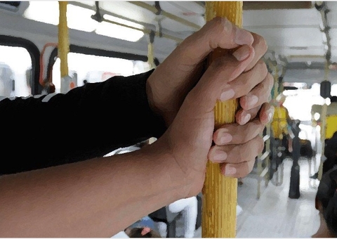 Homem que se masturbou dentro de ônibus volta a ser preso em Manaus