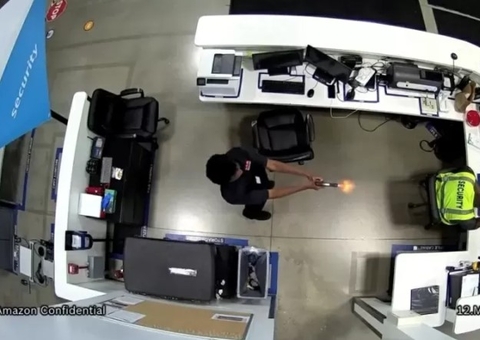 Estagiário da Amazon tenta matar chefe a tiros e acaba morto; vídeo