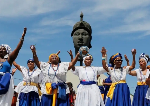 Lula sanciona Lei que torna Dia da Consciência Negra feriado nacional 