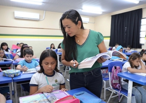 Prefeitura envia nova data-base de professores à CMM; saiba novo percentual