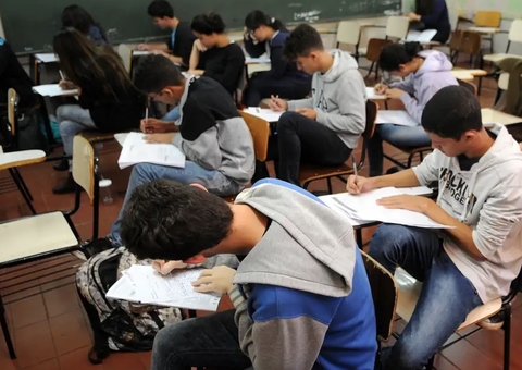 PL quer colocar disciplina sobre processos políticos em escolas do Amazonas