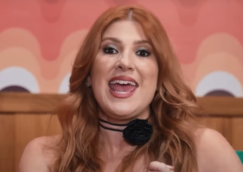 Dani Calabresa revela que fez sexo no chão da sala de ator famoso da Globo