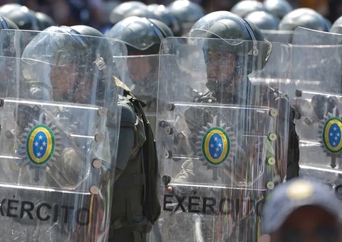 Defesa estuda permitir alistamento de mulheres nas Forças Armadas