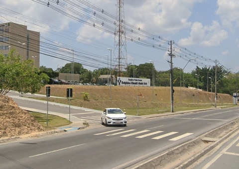 Trecho da Torquato Tapajós recebe semáforo; confira