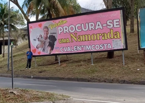 Viúvo gasta R$ 40 mil para espalhar outdoors em busca de um amor para o Dia dos Namorados