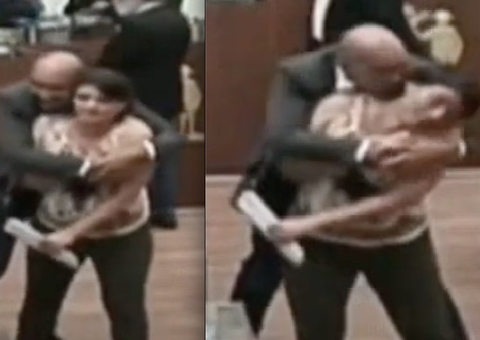 Vereador de SC que agarrou colega em sessão é condenado por assédio