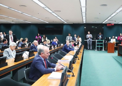 Comissão da Câmara aprova PEC das Drogas