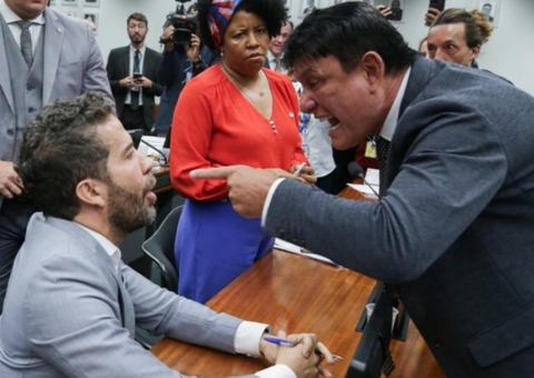 Câmara aprova proposta de Lira que prevê suspender deputados por briga