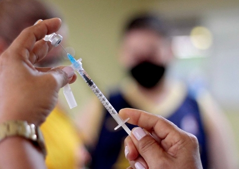 Com veto, Lula sanciona lei que institui programa de vacinação em escola pública 