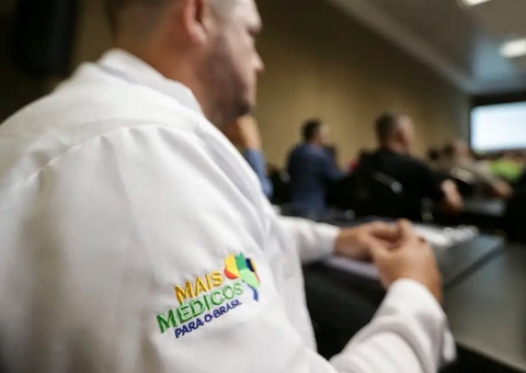 Mais Médicos: Saúde reajusta para R$ 12,5 mil o valor da bolsa 