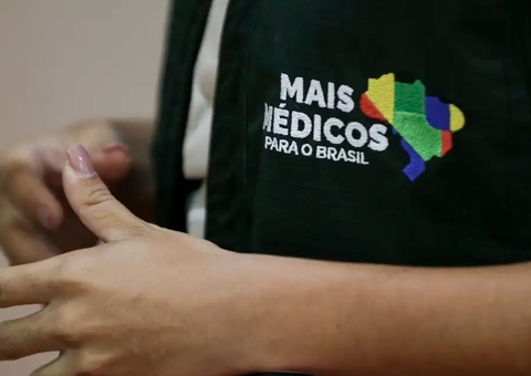 Golpistas cobram até R$ 8 mil com promessa de 'auxiliar' transferências no Mais Médicos