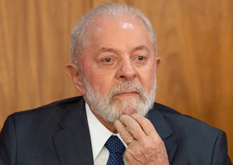 Lula diz que tentaria reeleição em 2026 para "não deixar um negacionista voltar"