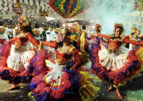 Lula sanciona lei que reconhece quadrilhas juninas como manifestação cultural nacional 