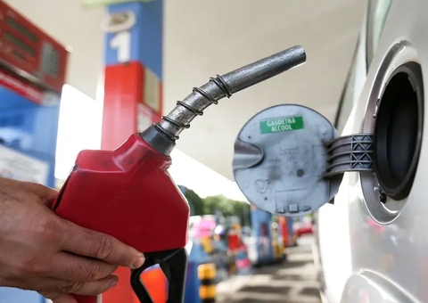 Petrobras aumenta preços da gasolina e do gás de cozinha