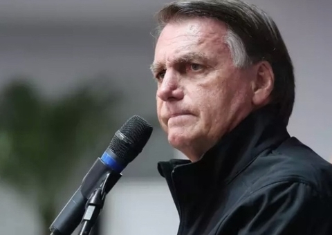 Bolsonaro teria desviado mais de R$ 25 milhões com venda ilegal de joias, afirma PF  