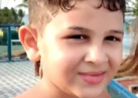 Criança morre após levar choque em grade de escolinha de futebol