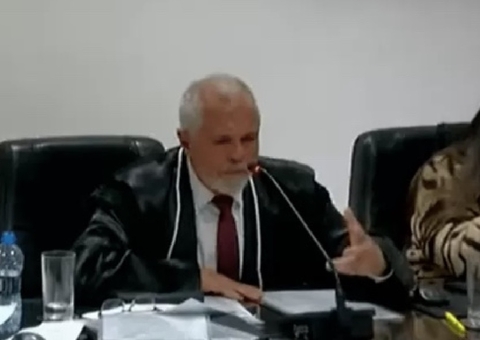 Ministro afasta desembargador do TJ-PR que disse que as mulheres estão "loucas atrás dos homens" 