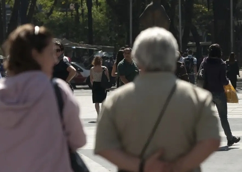 Senado avança com PL que facilita ingresso de idosos nas universidades