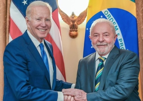 Lula comenta decisão de Biden e mantém apoio a parceria estratégica com os EUA 