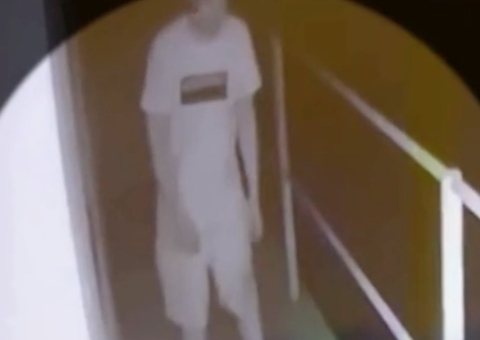 Vídeo mostra momento em que ator Thommy Schiavo, de Pantanal, cai de prédio