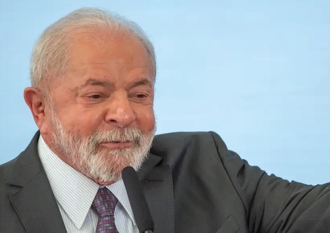 Lula: Aumento do salário mínimo faz brasileiro ficar 'mais bonitão e mais gordo'