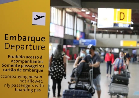 Governo lança primeira fase do Voa Brasil com passagens para aposentados