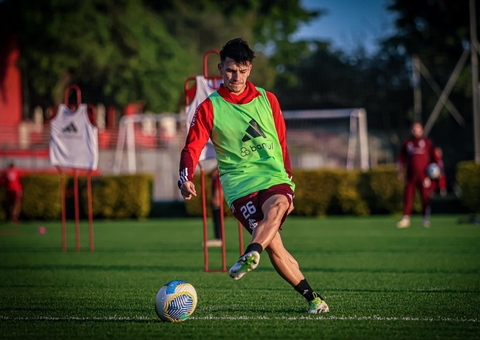 Internacional inicia treinamentos para enfrentar o Palmeiras no Brasileirão
