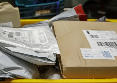 Correios alertam para golpe da falsa taxa de encomendas