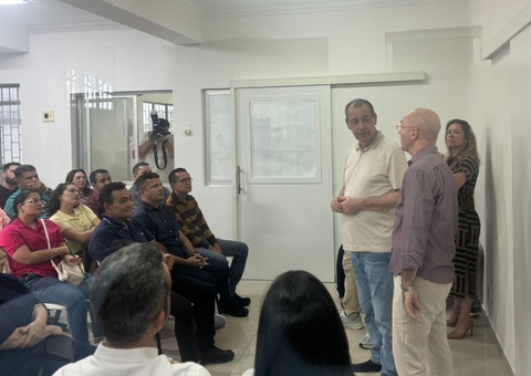 Com a presença de Omar, PSD realiza convenção partidária e reafirma apoio a David Almeida