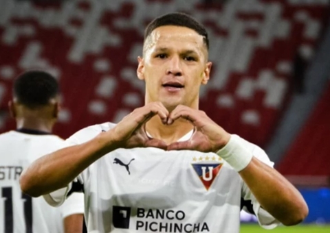 Corinthians encerra negociações por Alex Arce