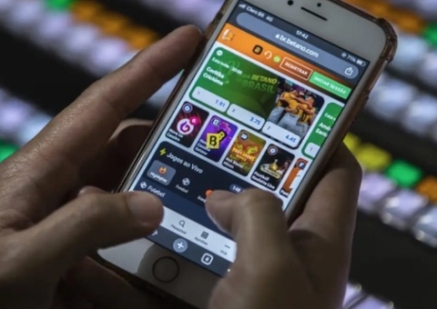 Governo arrecadará quase R$ 2 bi com outorga de bet; país pode ter 192 sites de aposta