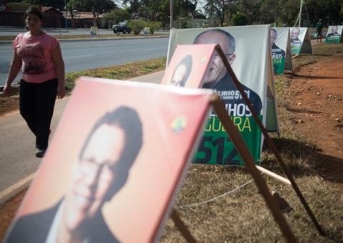 'Pardal' registra mais de 60 denúncias de propaganda irregular em 1 semana no AM