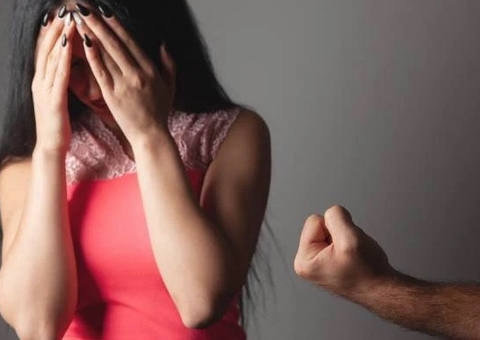 Marido agride mulher por não ter almoço pronto em casa