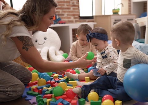 Brasil tem 632 mil crianças na fila por creche, mostra levantamento