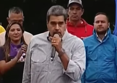 Ninguém está acima das leis, diz Maduro após ordem de prisão a opositor