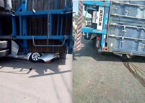 Vídeos mostram desespero após carro ser esmagado por carreta próximo ao Porto Chibatão