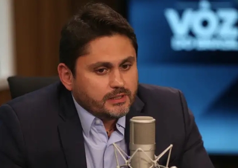 Ministro ameaça cassar permissão da Starlink se não bloquear X no Brasil