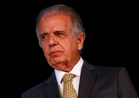 Conflito de Musk com Judiciário não impacta Forças Armadas, diz ministro da Defesa