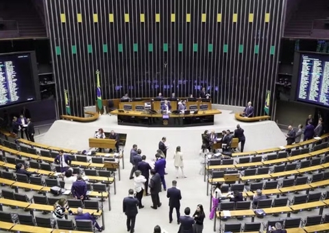 Câmara aprova aumento da pena mínima para feminicídio para 20 anos de prisão