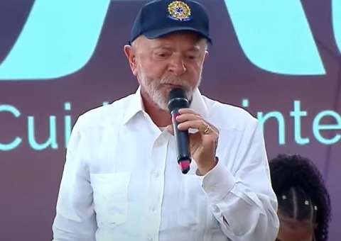 Lula chama de “imbecil” quem defende privatização da Petrobras